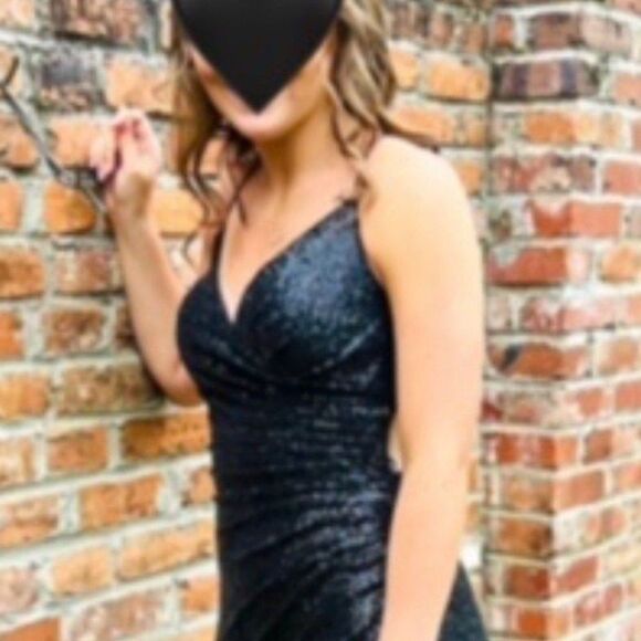 Jovani JVN Prom/Formal Black Sequined V-Neck Open/Lace Up Back Dress Size 4 - Picture 11 of 12